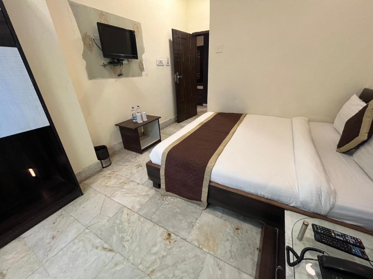 Hotel Raj Vilas Udaipur Eksteriør billede